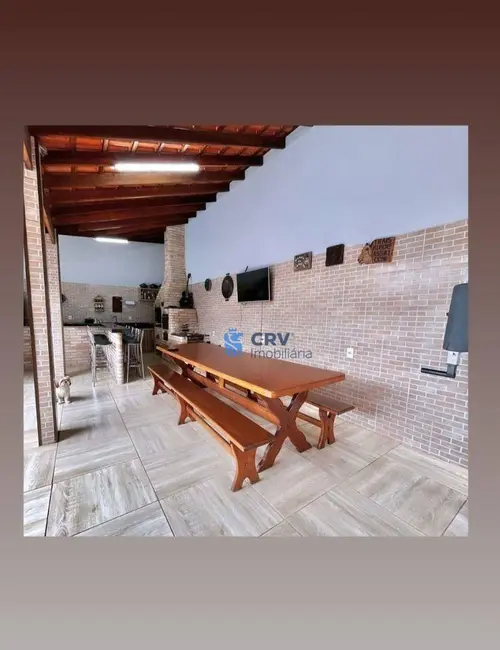 Sobrado com 5 quartos à venda, 330m2 em Santa Mônica, Londrina - PR - imagem 5 Foto 5 de Sobrado com 5 quartos à venda, 330m2 em Santa Mônica, Londrina - PR