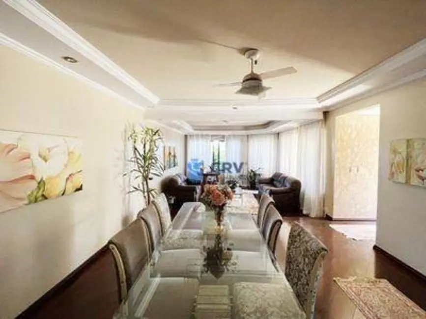Casa com 3 quartos à venda e para alugar, 478m2 em Portal de Versalhes 2, Londrina - PR - imagem 9 Foto 9 de Casa com 3 quartos à venda e para alugar, 478m2 em Portal de Versalhes 2, Londrina - PR