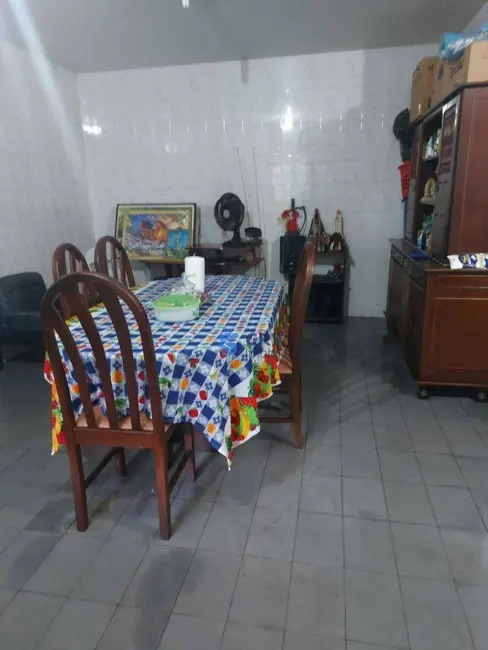 Foto 4 de Sobrado com 4 quartos para alugar, 390m2 em Londrina - PR