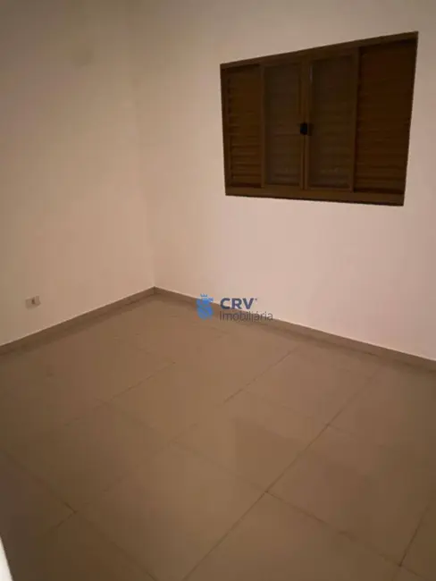 Foto 9 de Casa com 3 quartos para alugar, 150m2 em Jardim Colúmbia D, Londrina - PR