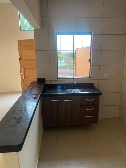 Foto 5 de Casa com 3 quartos para alugar, 150m2 em Jardim Colúmbia D, Londrina - PR