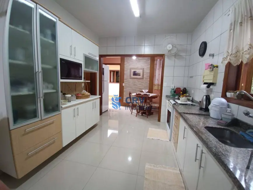 Foto 4 de Casa de Condomínio com 3 quartos para alugar, 380m2 em Condomínio Vale do Arvoredo, Londrina - PR