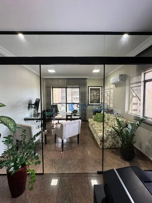 Sala Comercial à venda, 75m2 em Centro, Londrina - PR - imagem 7 Foto 7 de Sala Comercial à venda, 75m2 em Centro, Londrina - PR