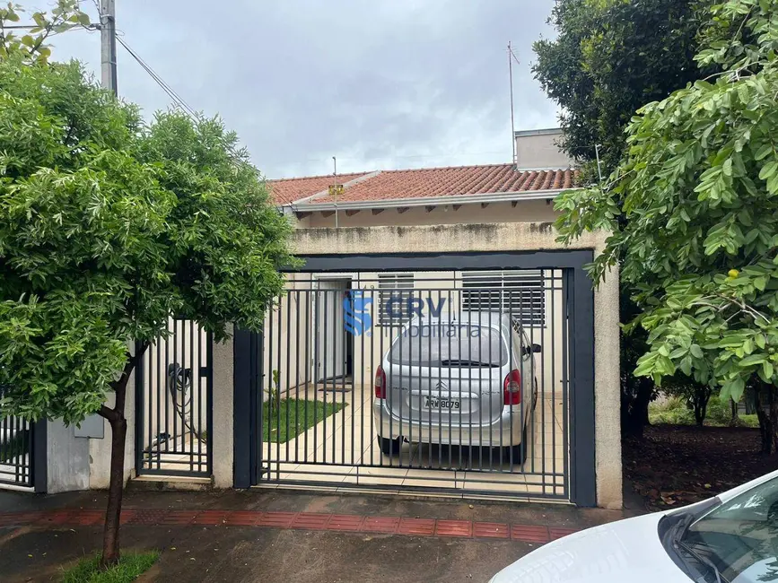 Foto 1 de Sobrado com 3 quartos para alugar, 127m2 em Jardim San Diego, Londrina - PR