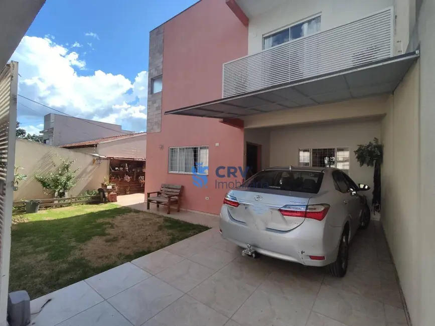 Foto 1 de Sobrado com 3 quartos à venda, 152m2 em Londrina - PR