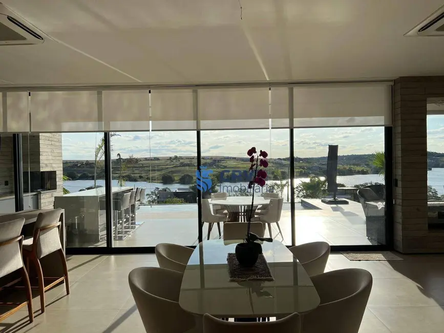 Sobrado com 3 quartos à venda, 1520m2 em Sertanopolis - PR - imagem 5 Foto 5 de Sobrado com 3 quartos à venda, 1520m2 em Sertanopolis - PR