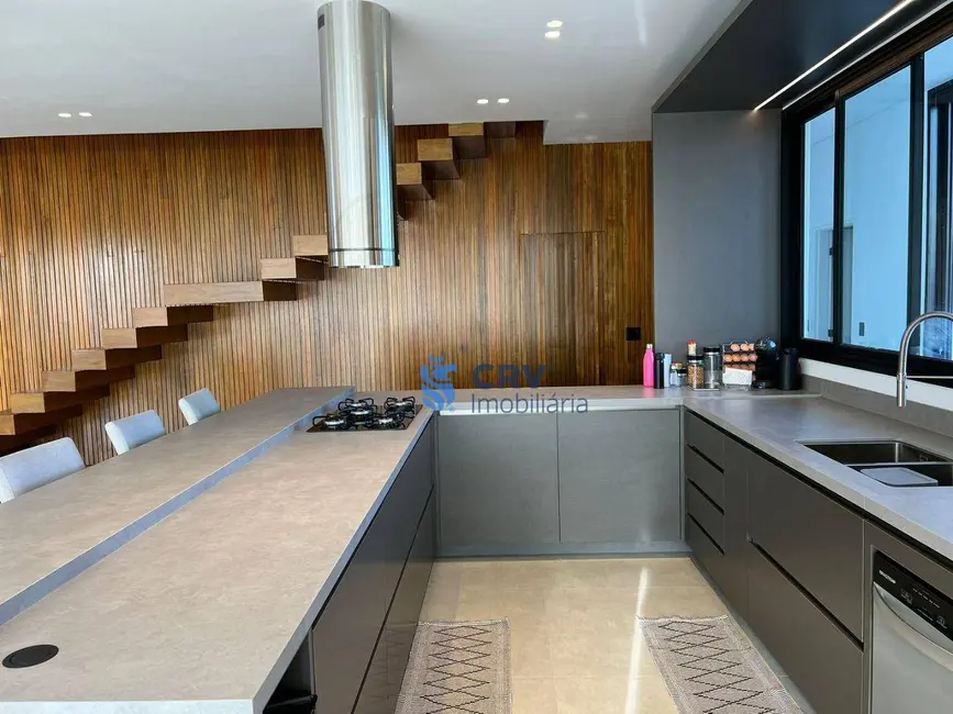 Sobrado com 3 quartos à venda, 1520m2 em Sertanopolis - PR - imagem 7 Foto 7 de Sobrado com 3 quartos à venda, 1520m2 em Sertanopolis - PR