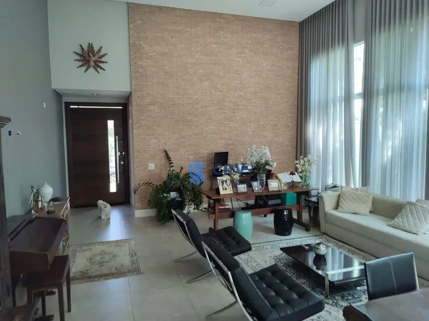 Casa de Condomínio com 3 quartos à venda, 503m2 em Esperança, Londrina - PR - imagem 5 Foto 5 de Casa de Condomínio com 3 quartos à venda, 503m2 em Esperança, Londrina - PR