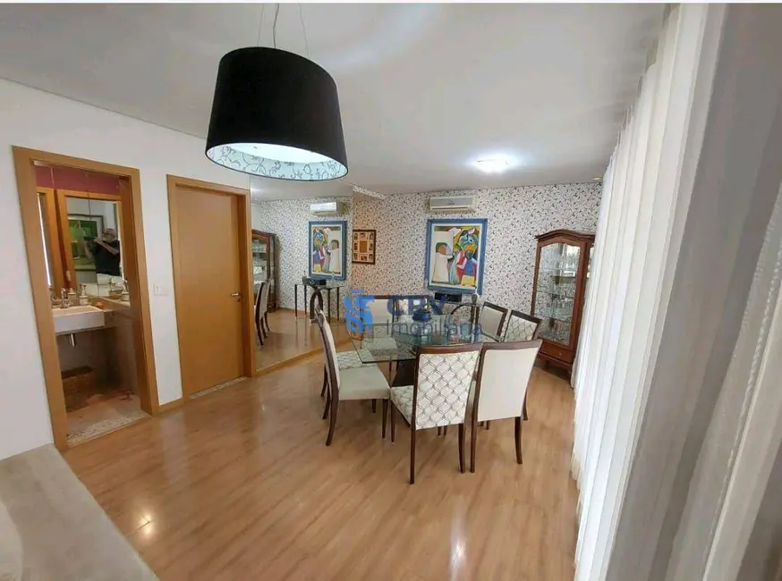 Apartamento com 3 quartos à venda, 148m2 em Londrina - PR - imagem 7 Foto 7 de Apartamento com 3 quartos à venda, 148m2 em Londrina - PR