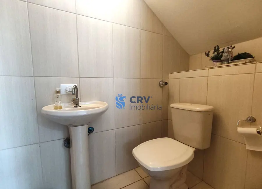 Sobrado com 3 quartos à venda, 305m2 em Jardim Presidente, Londrina - PR - imagem 6 Foto 6 de Sobrado com 3 quartos à venda, 305m2 em Jardim Presidente, Londrina - PR