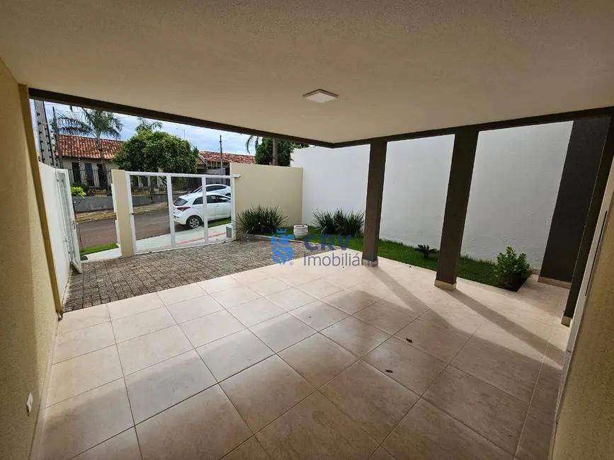 Casa com 3 quartos à venda, 240m2 em Jardim Central Park, Londrina - PR - imagem 3 Foto 3 de Casa com 3 quartos à venda, 240m2 em Jardim Central Park, Londrina - PR
