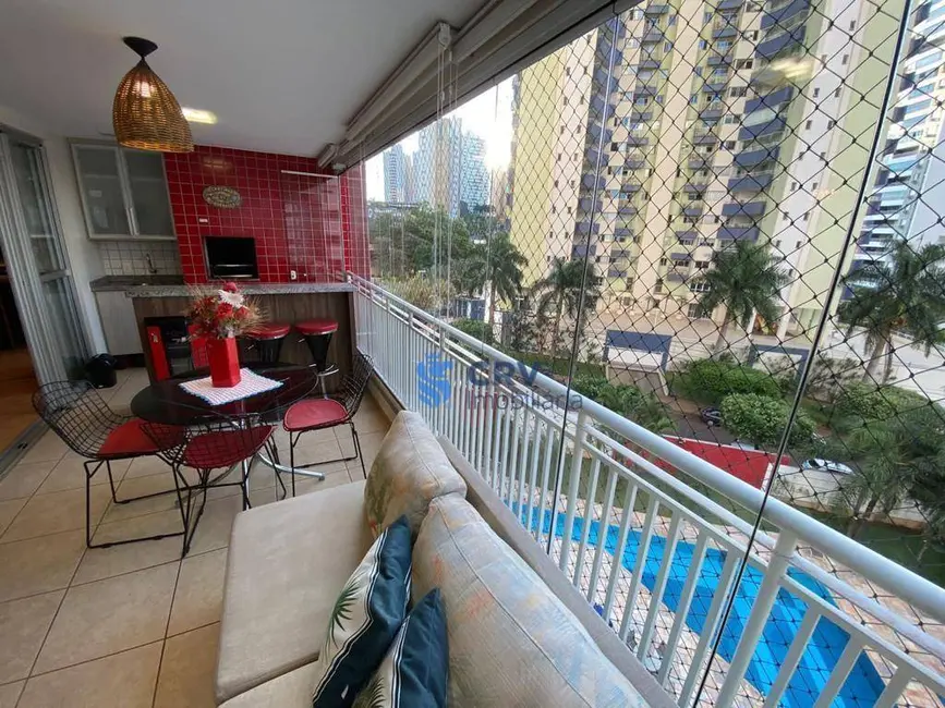 Apartamento com 3 quartos à venda, 209m2 em Londrina - PR - imagem 2 Foto 2 de Apartamento com 3 quartos à venda, 209m2 em Londrina - PR