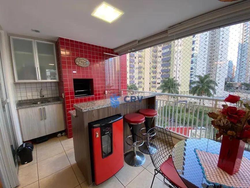 Apartamento com 3 quartos à venda, 209m2 em Londrina - PR - imagem 3 Foto 3 de Apartamento com 3 quartos à venda, 209m2 em Londrina - PR