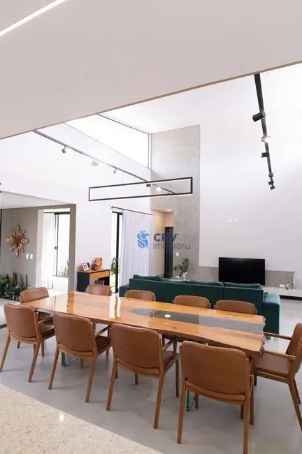 Casa de Condomínio com 3 quartos à venda, 1562m2 em Cambe - PR - imagem 8 Foto 8 de Casa de Condomínio com 3 quartos à venda, 1562m2 em Cambe - PR