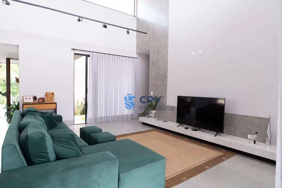 Casa de Condomínio com 3 quartos à venda, 1562m2 em Cambe - PR - imagem 6 Foto 6 de Casa de Condomínio com 3 quartos à venda, 1562m2 em Cambe - PR