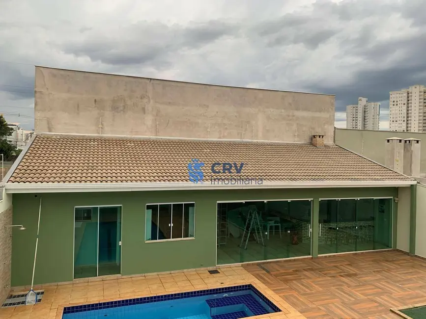 Foto 3 de Sobrado com 5 quartos para alugar, 546m2 em Parque Residencial Alcântara, Londrina - PR