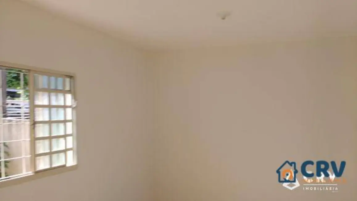 Casa com 3 quartos à venda, 307m2 em Londrina - PR - imagem 3 Foto 3 de Casa com 3 quartos à venda, 307m2 em Londrina - PR