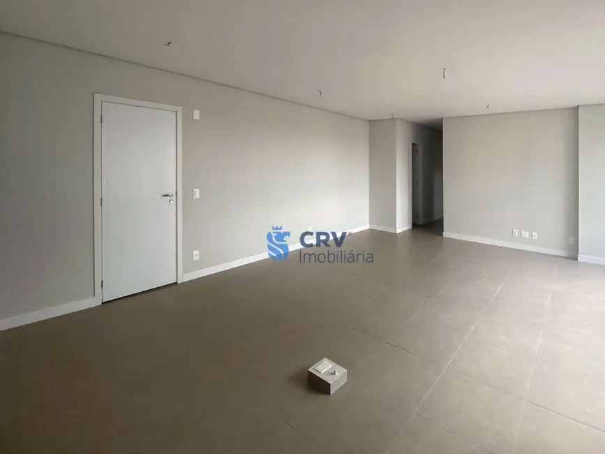 Apartamento com 2 quartos à venda, 136m2 em Londrina - PR - imagem 4 Foto 4 de Apartamento com 2 quartos à venda, 136m2 em Londrina - PR