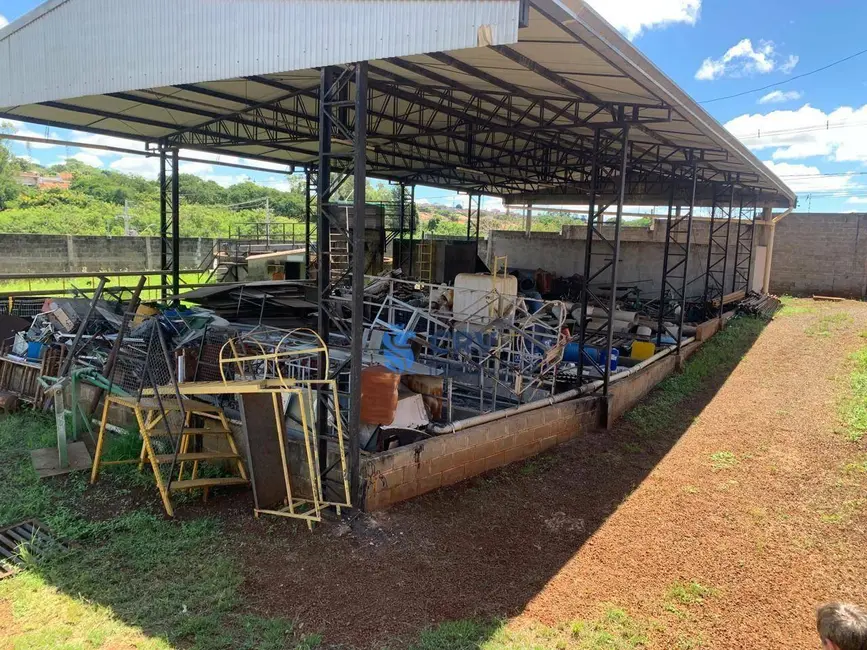 Armazém / Galpão à venda, 3000m2 em Parque Comercial Quati, Londrina - PR - imagem 8 Foto 8 de Armazém / Galpão à venda, 3000m2 em Parque Comercial Quati, Londrina - PR