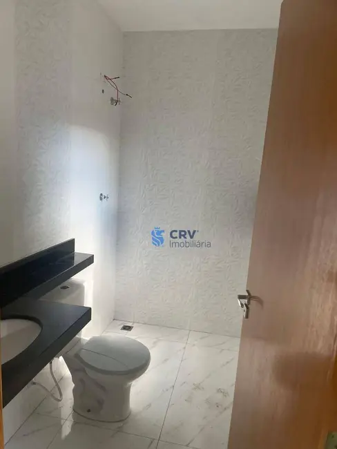 Casa com 3 quartos à venda, 125m2 em Conjunto Farid Libos, Londrina - PR - imagem 8 Foto 8 de Casa com 3 quartos à venda, 125m2 em Conjunto Farid Libos, Londrina - PR