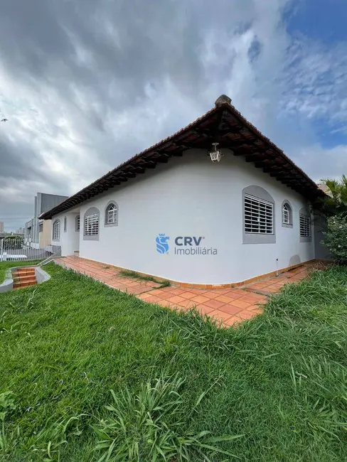 Foto 2 de Casa com 4 quartos para alugar, 398m2 em San Remo, Londrina - PR