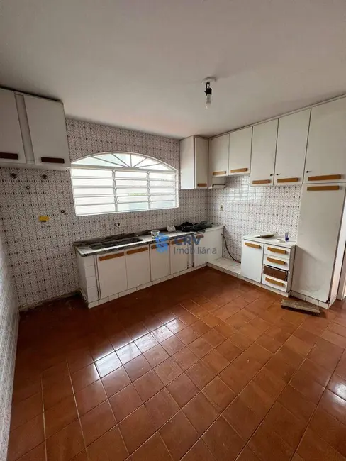 Foto 5 de Casa com 4 quartos para alugar, 398m2 em San Remo, Londrina - PR
