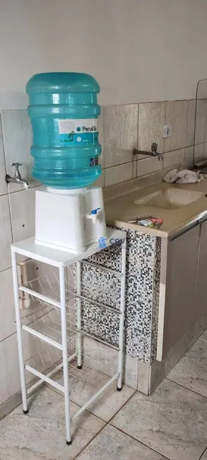 Foto 6 de Kitnet com 1 quarto para alugar, 500m2 em Jardim Agari, Londrina - PR