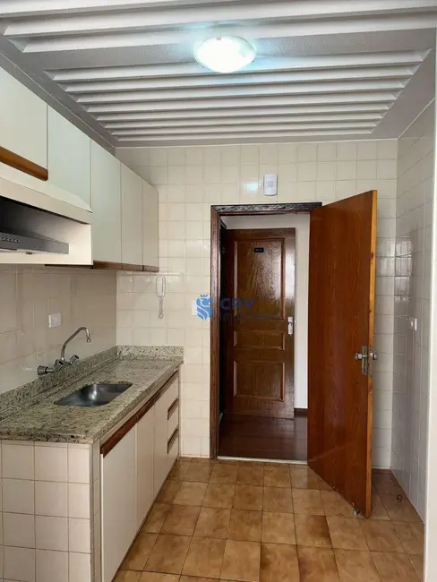 Foto 3 de Apartamento com 3 quartos para alugar, 90m2 em Centro, Londrina - PR
