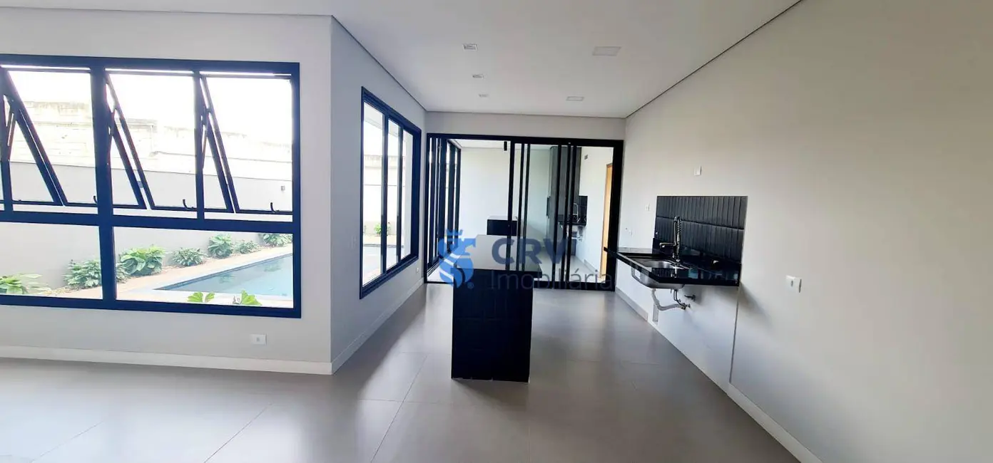 Foto 3 de Sobrado com 3 quartos à venda, 255m2 em Conjunto Habitacional Alexandre Urbanas, Londrina - PR