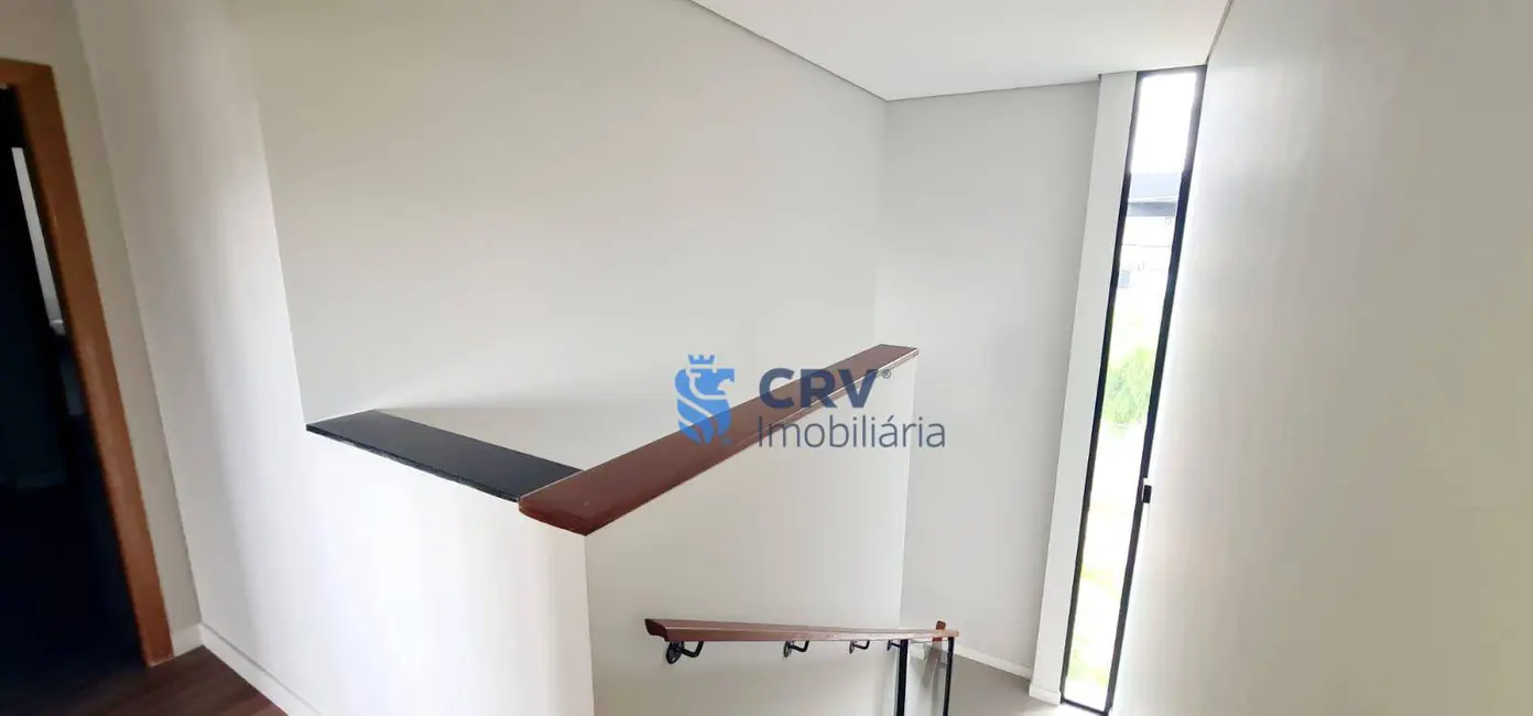 Foto 7 de Sobrado com 3 quartos à venda, 255m2 em Conjunto Habitacional Alexandre Urbanas, Londrina - PR