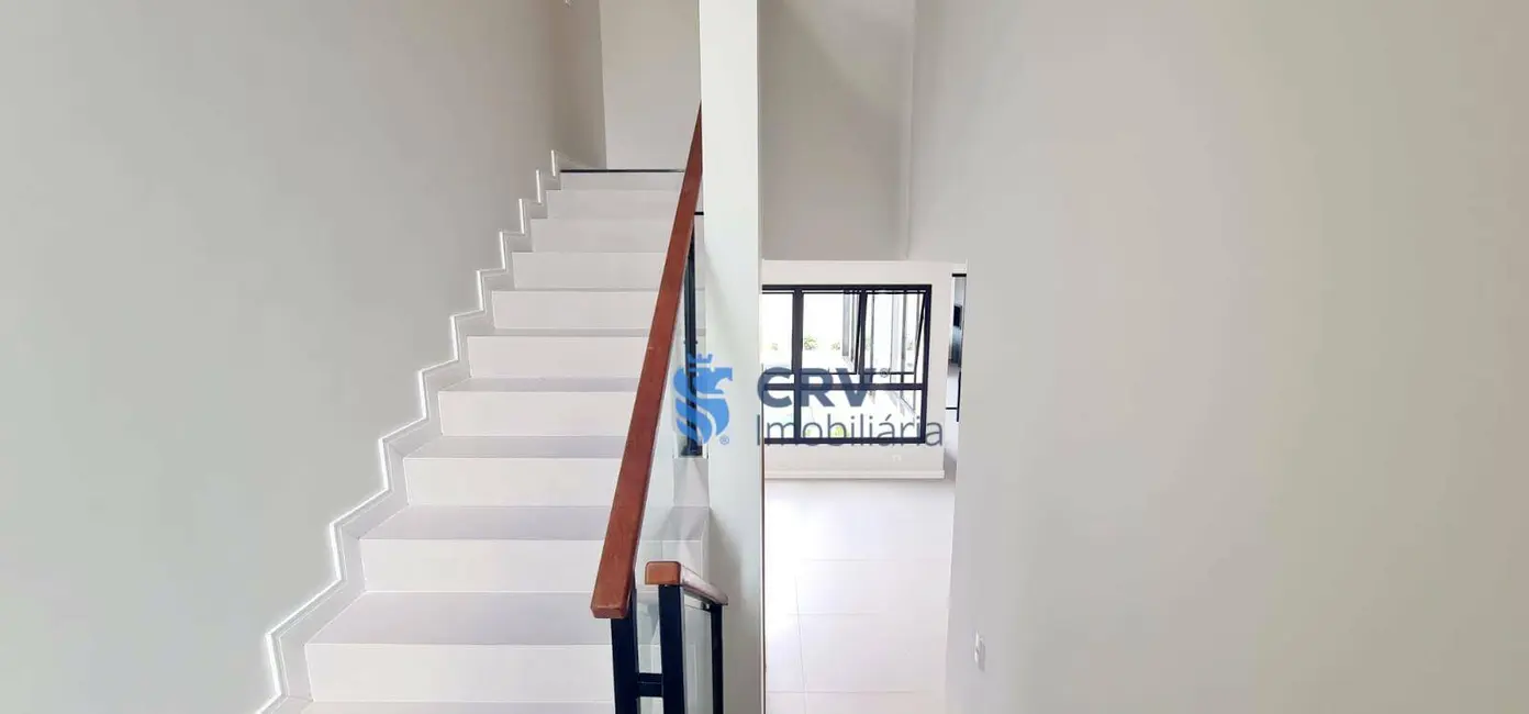 Foto 6 de Sobrado com 3 quartos à venda, 255m2 em Conjunto Habitacional Alexandre Urbanas, Londrina - PR