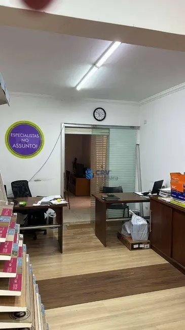 Foto 9 de Casa para alugar, 300m2 em Centro, Londrina - PR