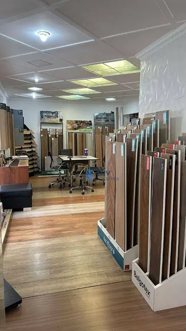 Foto 3 de Casa para alugar, 300m2 em Centro, Londrina - PR