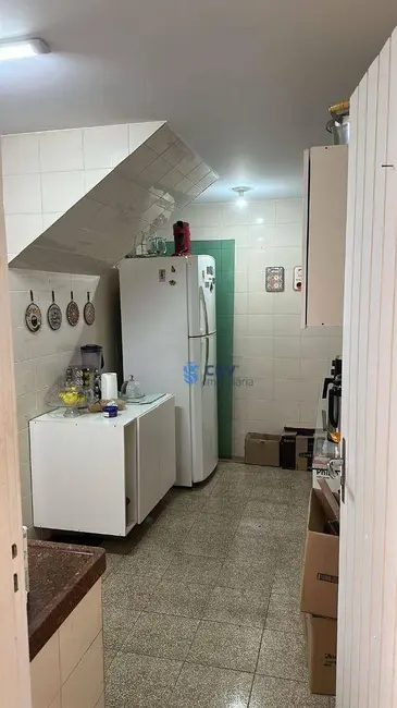 Foto 15 de Casa para alugar, 300m2 em Centro, Londrina - PR