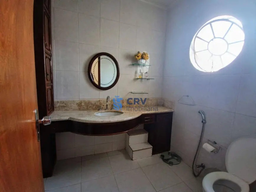 Casa com 3 quartos à venda, 291m2 em Kennedy, Londrina - PR - imagem 6 Foto 6 de Casa com 3 quartos à venda, 291m2 em Kennedy, Londrina - PR