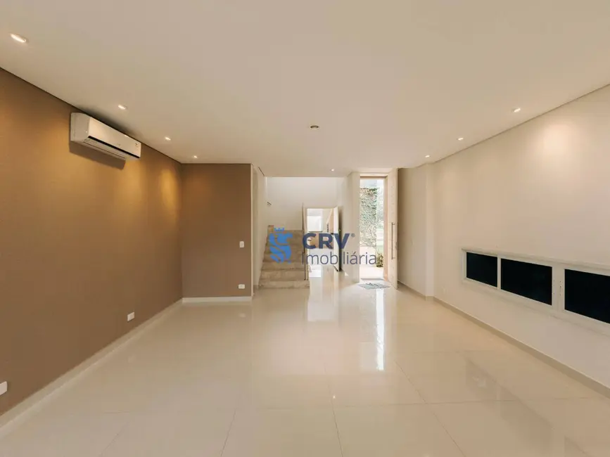 Casa de Condomínio com 3 quartos à venda e para alugar, 600m2 em Londrina - PR - imagem 3 Foto 3 de Casa de Condomínio com 3 quartos à venda e para alugar, 600m2 em Londrina - PR