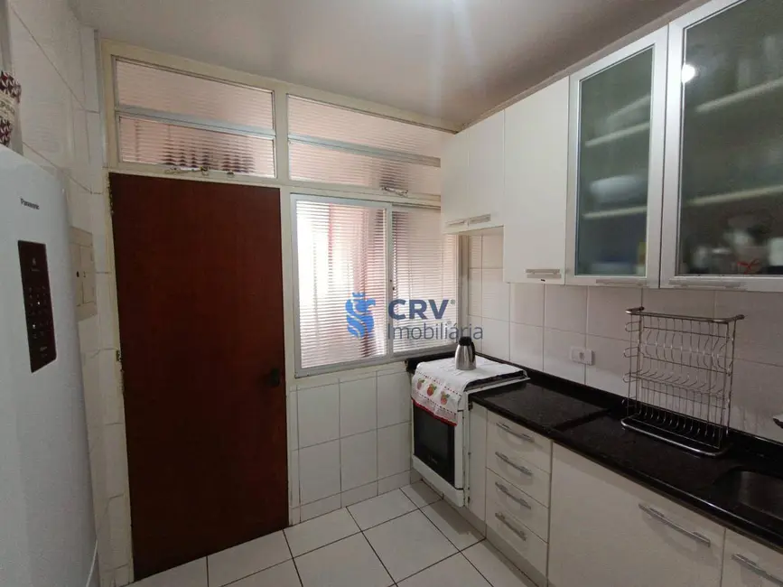 Apartamento com 3 quartos à venda, 134m2 em Centro, Londrina - PR - imagem 8 Foto 8 de Apartamento com 3 quartos à venda, 134m2 em Centro, Londrina - PR