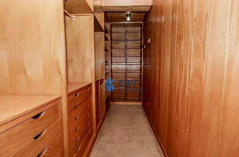 Casa com 5 quartos à venda, 1498m2 em Quebec, Londrina - PR - imagem 7 Foto 7 de Casa com 5 quartos à venda, 1498m2 em Quebec, Londrina - PR