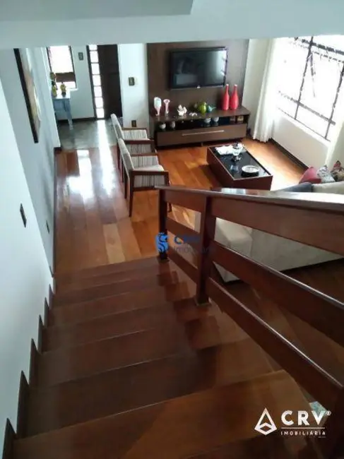Casa com 6 quartos à venda e para alugar, 800m2 em Lago Parque, Londrina - PR - imagem 8 Foto 8 de Casa com 6 quartos à venda e para alugar, 800m2 em Lago Parque, Londrina - PR