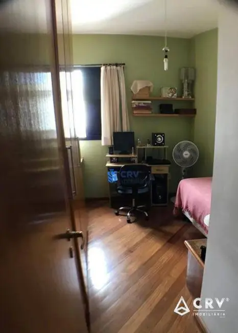 Apartamento com 3 quartos à venda, 189m2 em Centro, Londrina - PR - imagem 8 Foto 8 de Apartamento com 3 quartos à venda, 189m2 em Centro, Londrina - PR