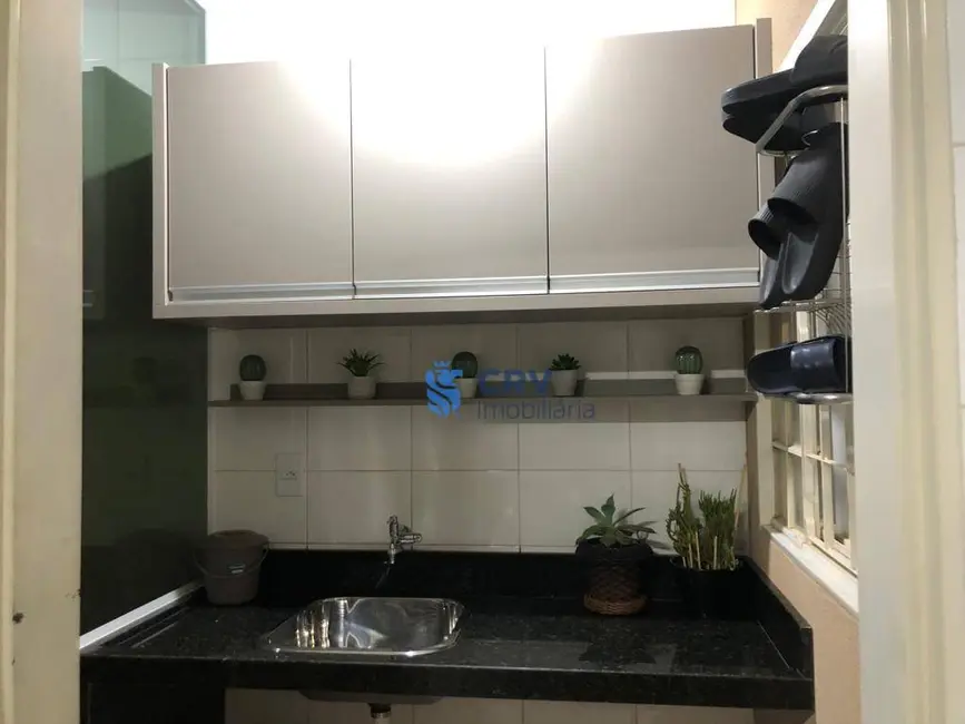 Casa com 2 quartos à venda, 150m2 em Jardim Continental, Londrina - PR - imagem 3 Foto 3 de Casa com 2 quartos à venda, 150m2 em Jardim Continental, Londrina - PR