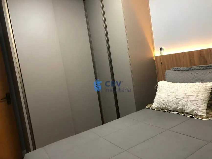 Casa com 2 quartos à venda, 150m2 em Jardim Continental, Londrina - PR - imagem 6 Foto 6 de Casa com 2 quartos à venda, 150m2 em Jardim Continental, Londrina - PR