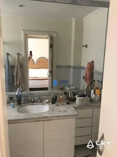Apartamento com 3 quartos à venda, 179m2 em Centro, Londrina - PR - imagem 8 Foto 8 de Apartamento com 3 quartos à venda, 179m2 em Centro, Londrina - PR