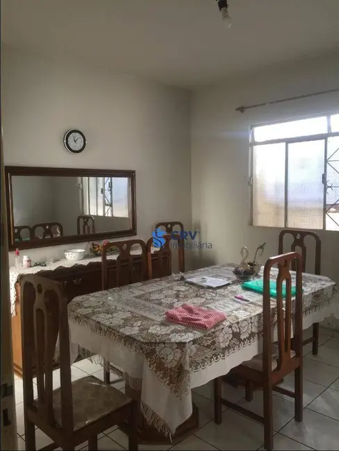 Foto 7 de Sobrado com 4 quartos à venda, 270m2 em Londrina - PR