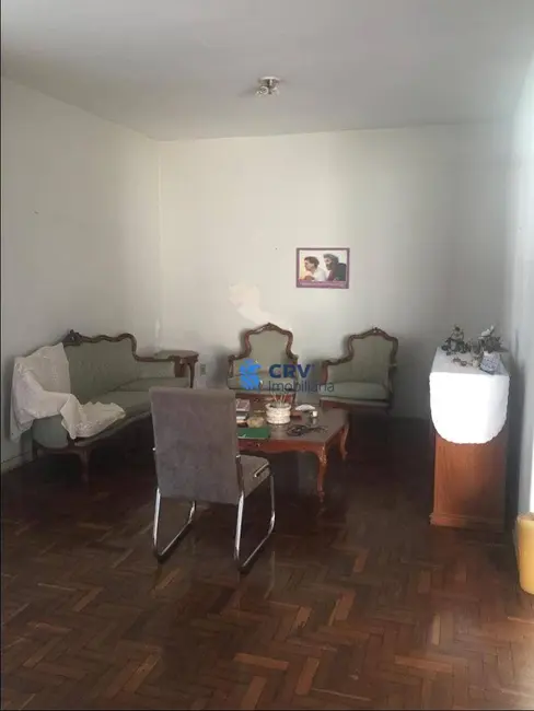 Foto 5 de Sobrado com 4 quartos à venda, 270m2 em Londrina - PR