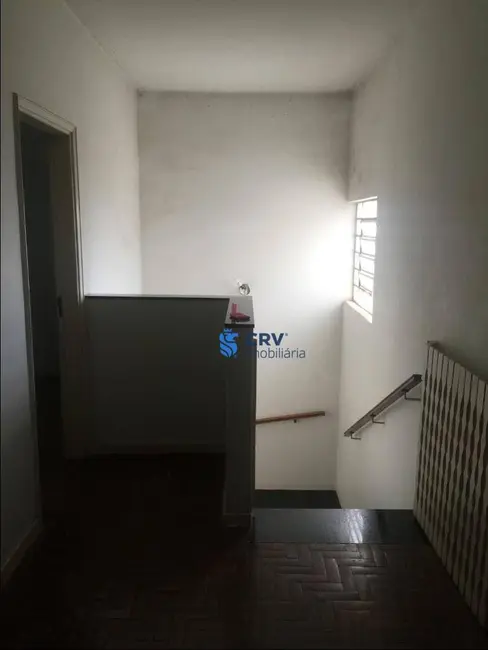 Foto 9 de Sobrado com 4 quartos à venda, 270m2 em Londrina - PR