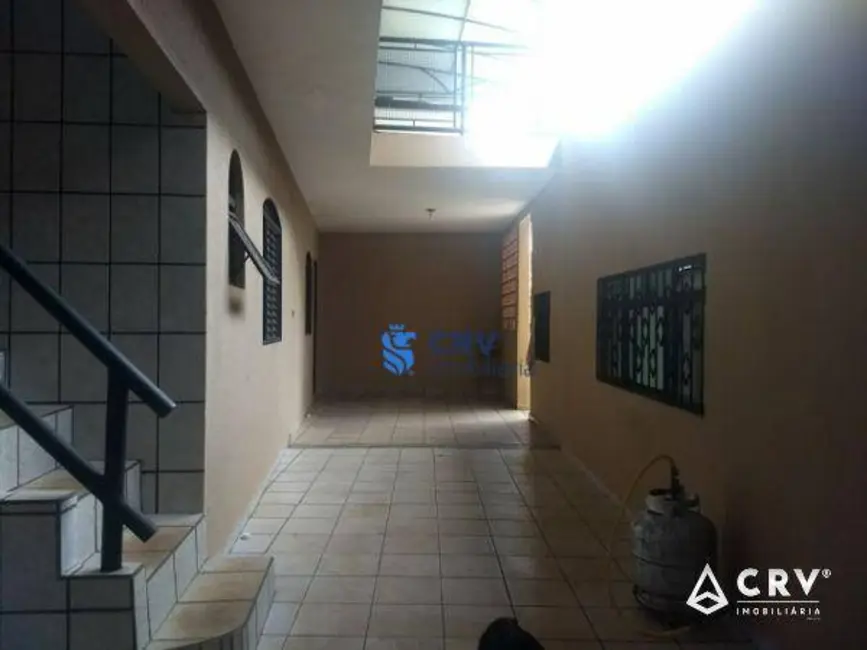 Casa com 4 quartos à venda, 338m2 em Londrina - PR - imagem 8 Foto 8 de Casa com 4 quartos à venda, 338m2 em Londrina - PR