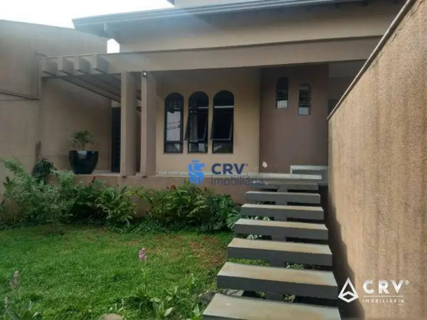 Casa com 4 quartos à venda, 338m2 em Londrina - PR - imagem 7 Foto 7 de Casa com 4 quartos à venda, 338m2 em Londrina - PR