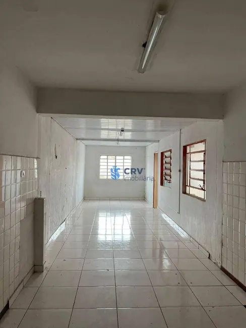 Casa com 3 quartos à venda, 378m2 em Centro, Londrina - PR - imagem 6 Foto 6 de Casa com 3 quartos à venda, 378m2 em Centro, Londrina - PR