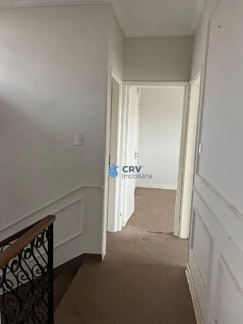 Casa com 3 quartos à venda, 378m2 em Centro, Londrina - PR - imagem 9 Foto 9 de Casa com 3 quartos à venda, 378m2 em Centro, Londrina - PR